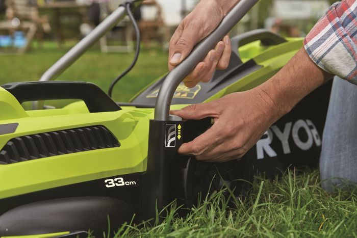 Газонокосарка мережева Ryobi RLM13E33S 1300Вт 33см 35л 20-60мм 9кг