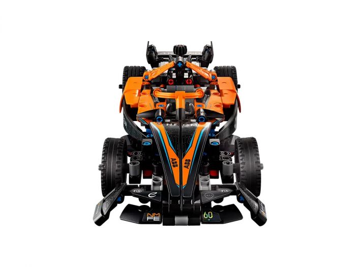 Конструктор LEGO Technic Автомобіль для перегонів NEOM McLaren Formula E