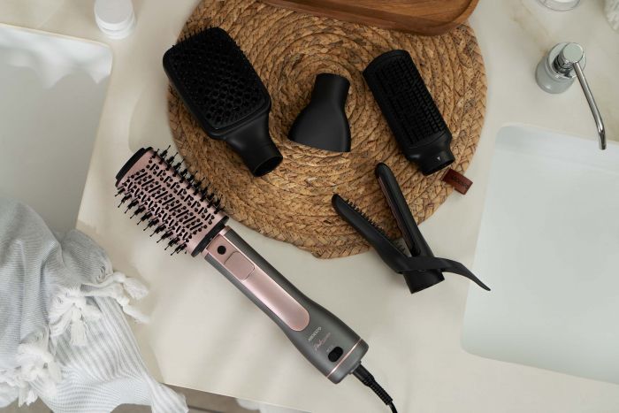 Фен-щітка ARDESTO Brush Pink Touch, 1200Вт, 2 швидкості, 2 темп. режими, LED-дисплей, функція іонізації , 4 насадки, сірий+ рожевий