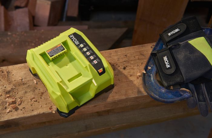 Зарядний пристрій Ryobi Max Power RY36C60A 36В 6А швидкозарядний