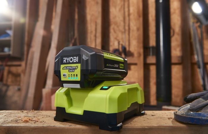 Зарядний пристрій Ryobi Max Power RY36C60A 36В 6А швидкозарядний