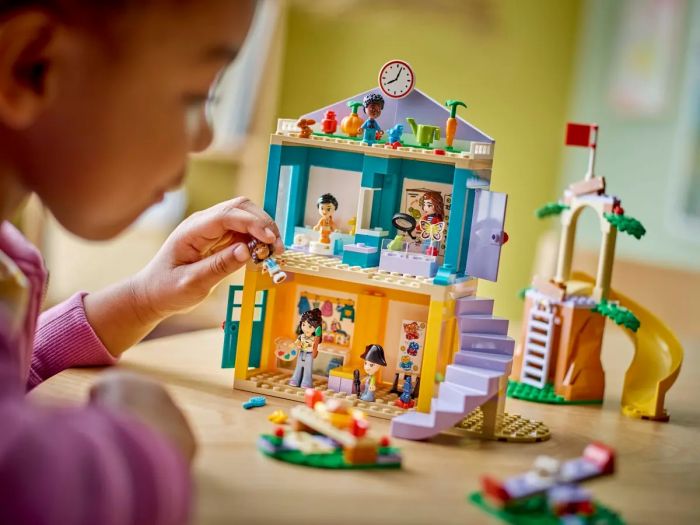 Конструктор LEGO Friends Дошкільний заклад Хартлейк-Сіті