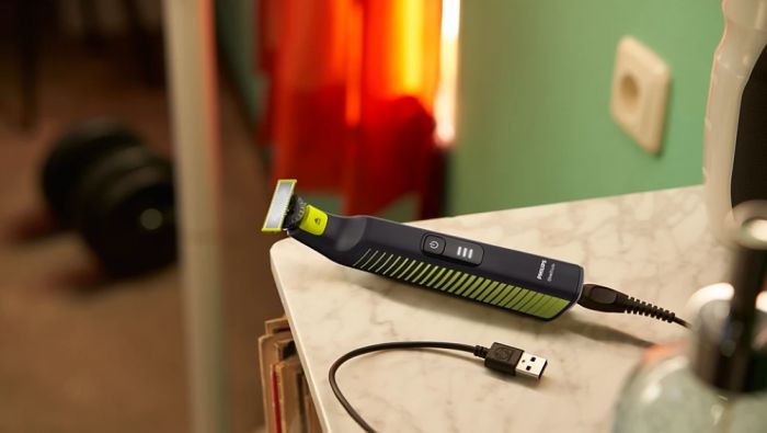 Бритва електр. Philips OneBlade Pro, Li-Ion, сух.+волог., індикатор заряду, чорний