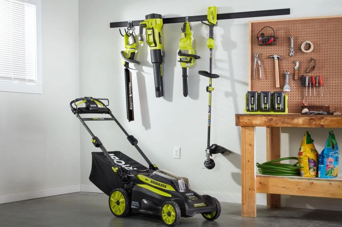 Зарядний пристрій Ryobi Max Power RY36C3PA 36В 4А трипортовий