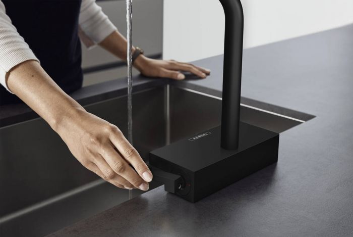 Змішувач для кухні Hansgrohe Aquno Select M81, довж.виливу - 210мм, поворотний, витяжний, 1 важіль, чорний матовий