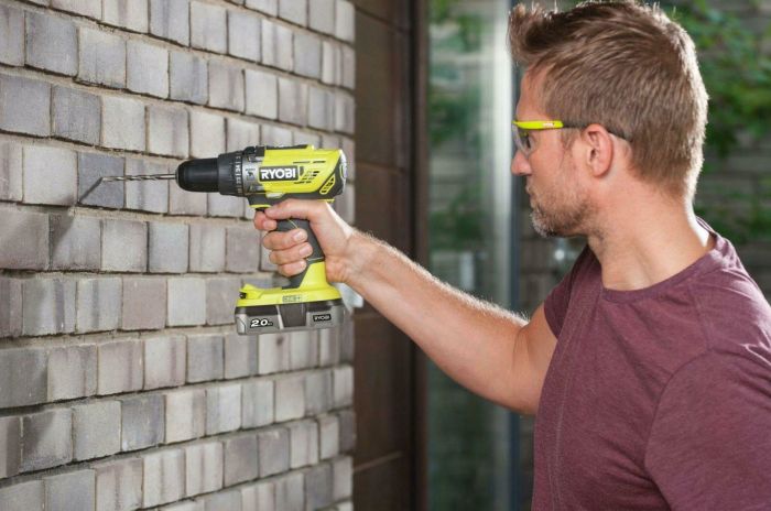 Шурупокрут-дриль ударний акумуляторний Ryobi ONE+ R18PD3-242S 18В 1х2А·год 1х4А·год ЗП 50Нм 500·1800об/хв 1.3кг сумка Шурупокрут-дриль ударний акумуляторний Ryobi ONE+ R18PD3-242S 18В 1х2А·год 1х4А·год ЗП 50Нм 500·1800об/хв 1.3кг сумка