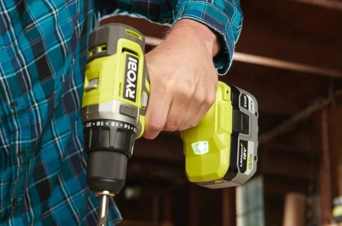 Шурупокрут-дриль акумуляторний Ryobi ONE+ RDD18-2C415S 18В 1х4А·год 1х1.5А·год ЗП 52Нм 450·1750об/хв 1.3кг сумка Шурупокрут-дриль акумуляторний Ryobi ONE+ RDD18-2C415S 18В 1х4А·год 1х1.5А·год ЗП 52Нм 450·1750об/хв 1.3кг сумка