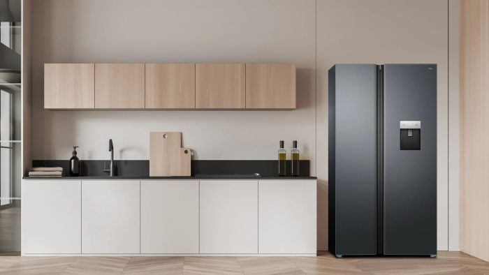 Холодильник TCL SBS, 177х92х63см, холод.відд.-322л, мороз.відд.-156л, 2дв., A++, NF, інв., диспл зовн., зона св-ті, диспенсер, нерж