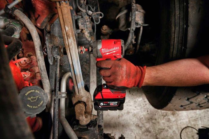Гвинтоверт ударний акумуляторний Milwaukee M18 FID3-0X 18В 226Нм 0-3900об/хв кейс 1.7кг без АКБ та ЗП