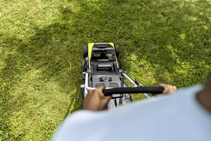 Газонокосарка акумуляторна Karcher LMO 4-18 Dual 18В 37см 25-65мм без АКБ та ЗП