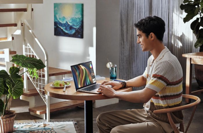 Ноутбук Acer Swift Go 14 SFG14-74 14" WUXGA OLED, Intel U9-285H, 32GB, F1TB, UMA, Win11, сріблястий