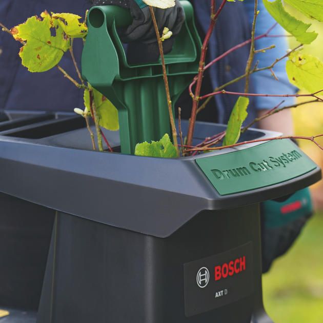 Подрібнювач садовий Bosch AXT22D 2200Вт 40 об/хв 38мм 53 л. 31.3кг ріжуча система Turbine-Cut низькошумний