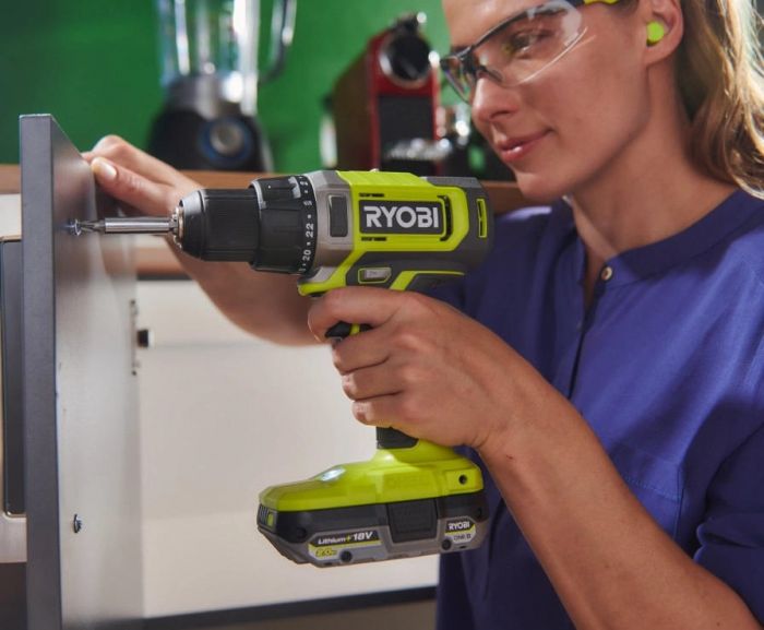 Шурупокрут-дриль акумуляторний Ryobi ONE+ RDD18-1C20S 18В 1х2А·год ЗП 52Нм 450·1750об/хв 1.1кг сумка Шурупокрут-дриль акумуляторний Ryobi ONE+ RDD18-1C20S 18В 1х2А·год ЗП 52Нм 450·1750об/хв 1.1кг сумка