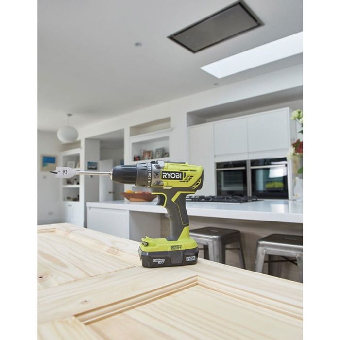 Шурупокрут-дриль ударний акумуляторний Ryobi ONE+ R18PD2-215G 18В 2х1.5А·год ЗП 40Нм 400·1350об/хв 1кг Шурупокрут-дриль ударний акумуляторний Ryobi ONE+ R18PD2-215G 18В 2х1.5А·год ЗП 40Нм 400·1350об/хв 1кг