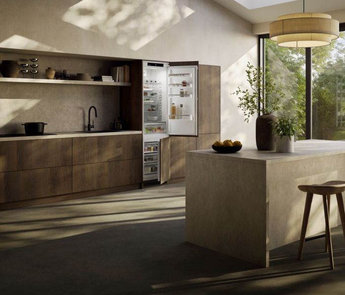 Холодильник Liebherr вбудований з нижн. мороз., 193.8x54.1х54.6, холод.відд.-215л, мороз.відд.-70л, 2дв., A++, NF, диспл внутр., білий