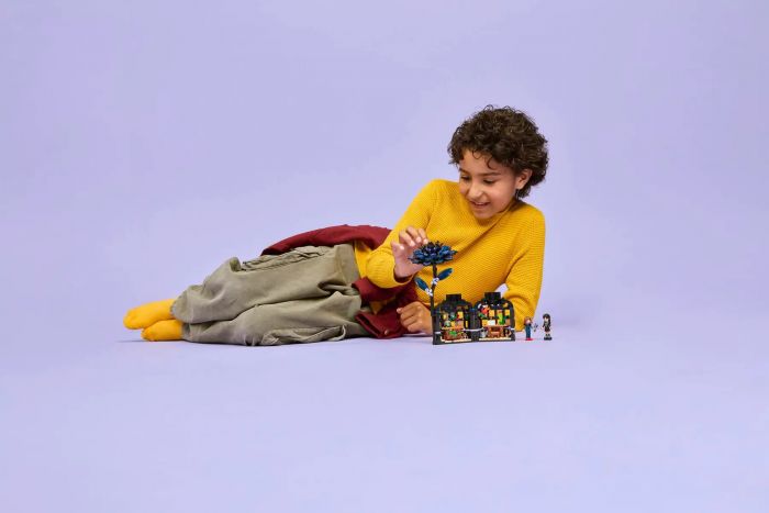 Конструктор LEGO Wednesday Квітка чорної жоржини