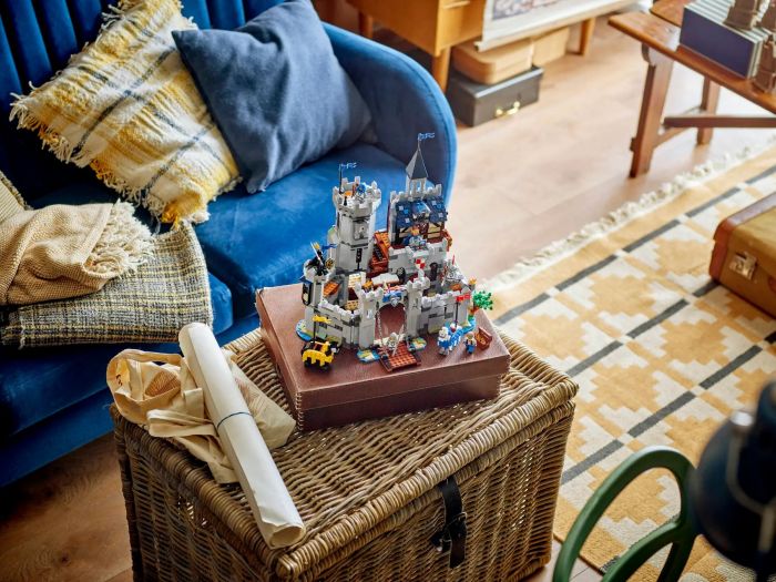 Конструктор LEGO Creator Середньовічний замок із лицарем на коні