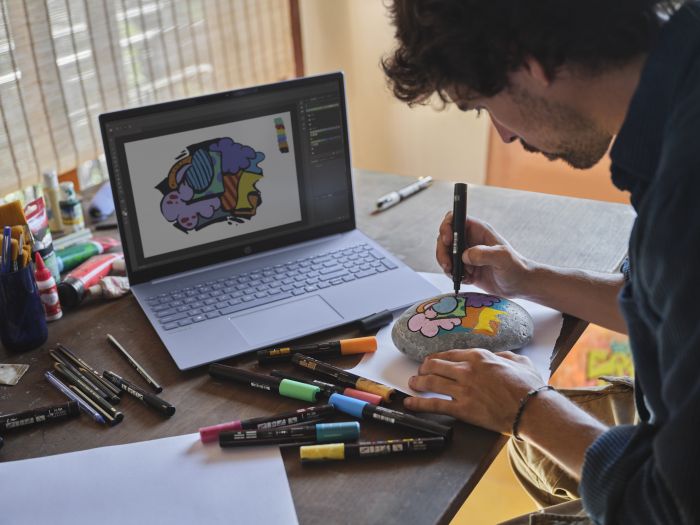 Ноутбук HP OmniBook 5 16-af1004ua 16" 2K IPS AG, Intel U5-225U, 16GB, F1024GB, UMA, DOS, блакитний