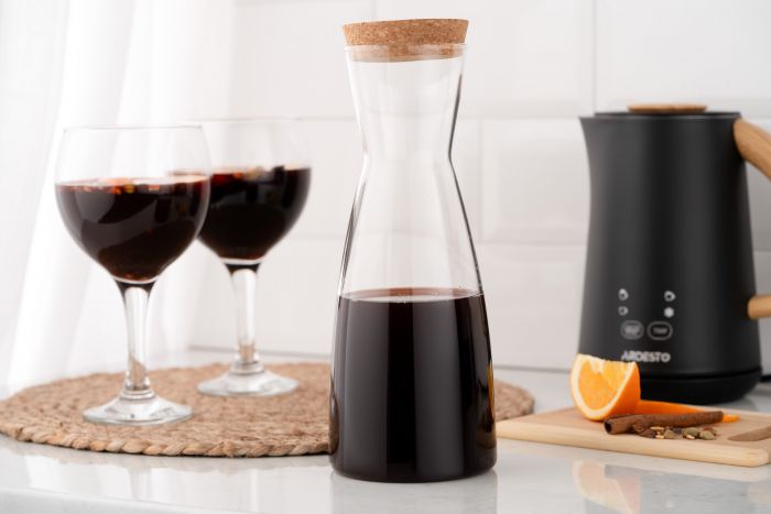 Графин з кришкою Ardesto 1000мл, боросилікатне скло, прозорий Графин з кришкою Ardesto 1000мл, боросилікатне скло, прозорий