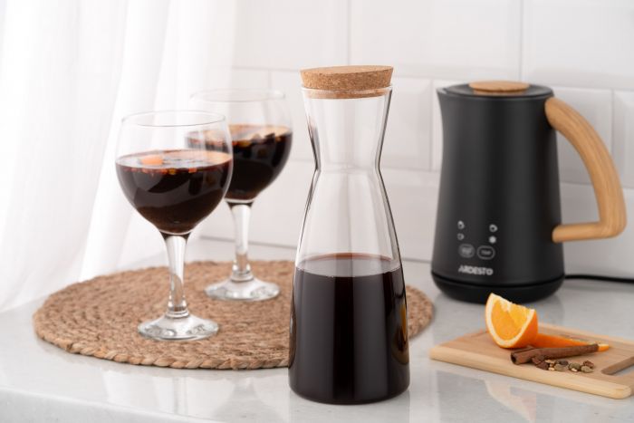 Графин з кришкою Ardesto 1000мл, боросилікатне скло, прозорий Графин з кришкою Ardesto 1000мл, боросилікатне скло, прозорий