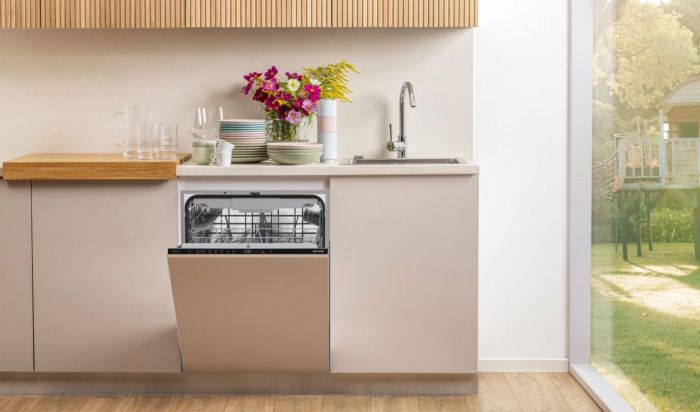 Посудомийна машина Gorenje вбудовувана, 16компл., A++, 60см, AquaStop, автоматичне відчинення, сенсорн.упр, 3и кошики, білий