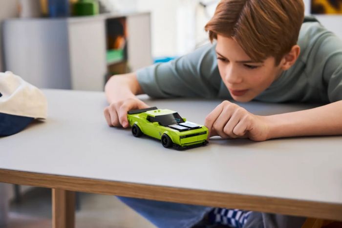 Конструктор LEGO Speed Champions  Спортивний автомобіль Dodge Challenger SRT Hellcat