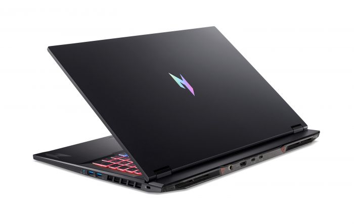 Ноутбук Acer Nitro 18 AN18-61 18" WUXGA IPS, AMD R7-350, 32GB, F1TB, NVD5060-8, Lin, чорний