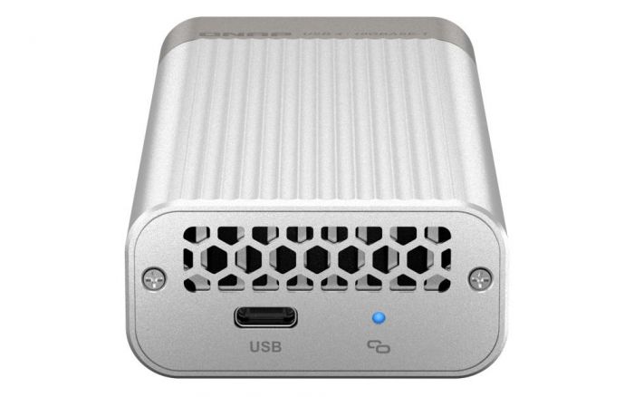 Адаптер QNAP USB 4 Thunderbolt 3/4 10GbE RJ45