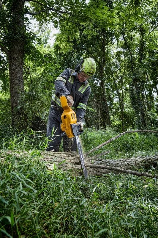Пила ланцюгова акумуляторна DeWalt безщіткова 54В XR FLEXVOLT шина 50см OREGON 3/8 1.3мм 5.7кг без АКБ та ЗП