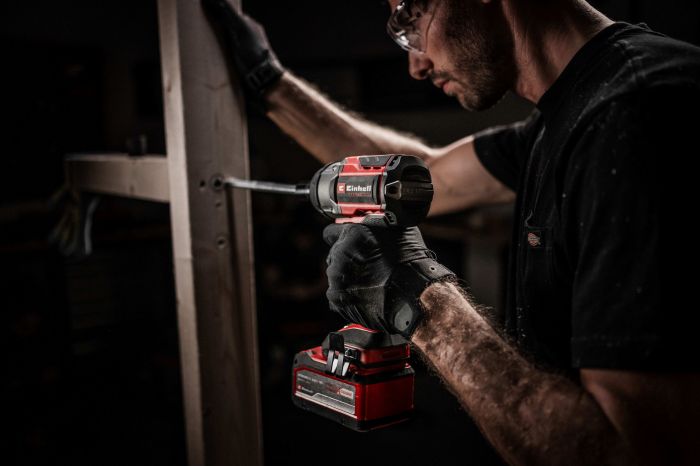 Гайковерт акумуляторний ударний Einhell Professional TP-CW 18/750-C Li BL - Solo 18В безщітковий 750Нм 0-2200об/хв 1.78кг без АКБ та ЗП