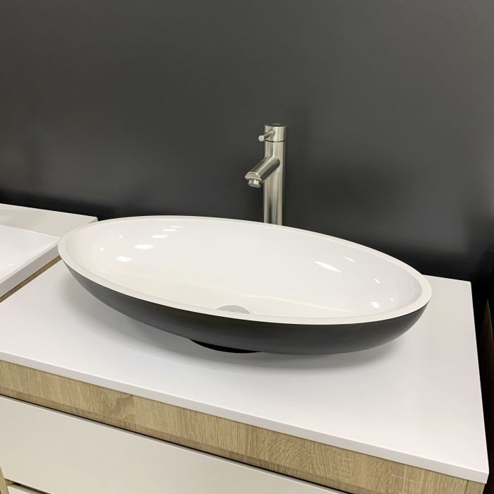 Раковина, умивальник Adamant ANDERE NEW, штучний камінь, овальна, без отвору для змішувача та переливу, 590х295х130мм, накладний, чорно-білий Раковина, умивальник Adamant ANDERE NEW, штучний камінь, овальна, без отвору для змішувача та переливу, 590х295х130мм, накладний, чорно-білий