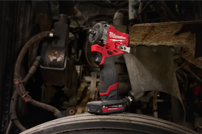 Гайковерт ударний акумуляторний Milwaukee M12 FCIWF12G3-0 12В 745Нм 0-3000об/хв 1/2" 1.0кг без АКБ та ЗП