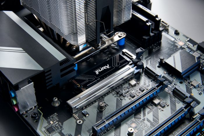 Накопичувач SSD Kingston M.2 8TB PCIe 5.0 FURY Renegade