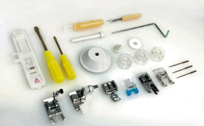 Швейна машина MINERVA DECOREXPERT,  комп`ютерна, 70Вт, 197 шв.оп., петля автомат, білий+синій