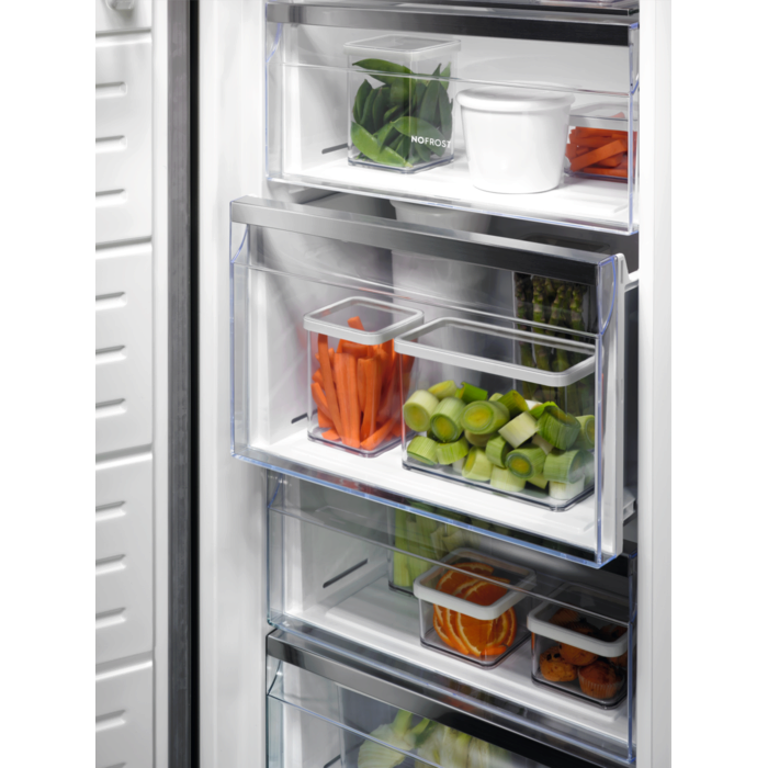 Морозильна камера Electrolux, 186x60х65, 278л, E, NF, інв., нерж