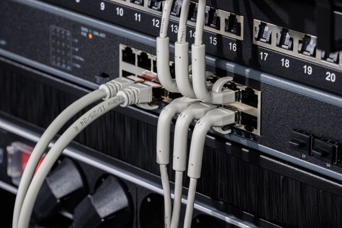Патч-корд DIGITUS CAT 6a S-FTP, 1м, AWG 32/7, Cu, TPE-LSZH, гнучкий, сірий