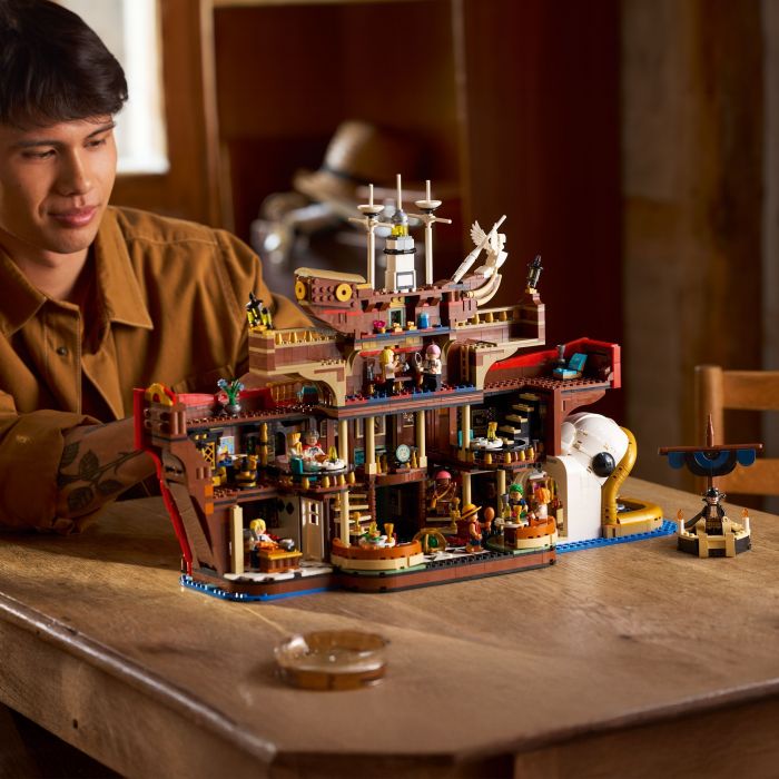 Конструктор LEGO ONE PIECE Плавучий ресторан «Бараті»