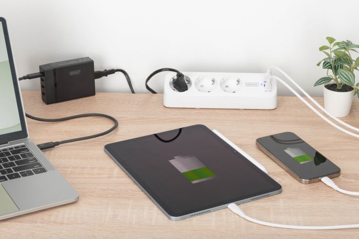 Блок розеток DIGITUS Office, 3xSchuko, 2xUSB-A, 1xUSB-C, 16A, 1.5м, вилка Schuko, білий
