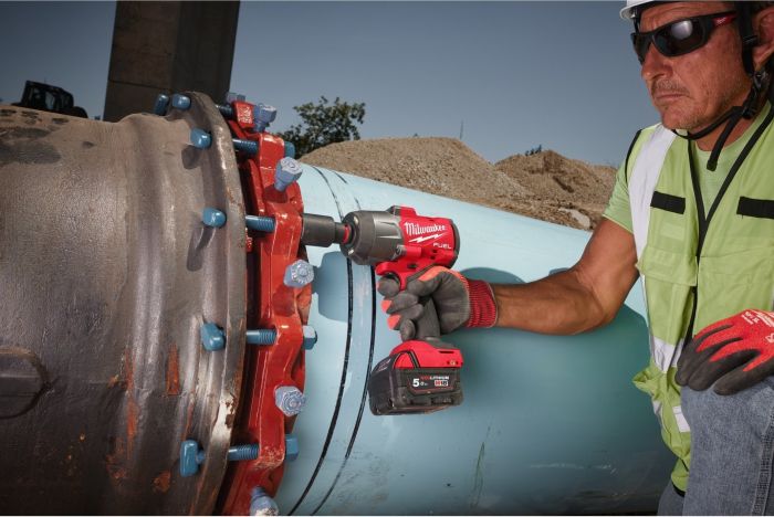 Гайковерт ударний акумуляторний Milwaukee M18 FHIW2F12-0X 18В 1491Нм 0-2000об/хв 1/2" кейс 3.4кг без АКБ та ЗП