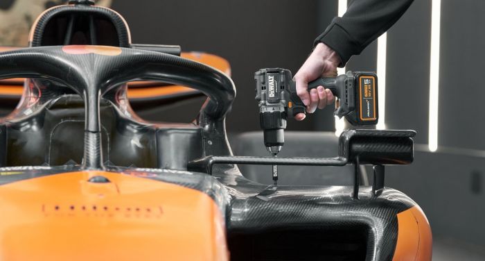 Шурупокрут-дриль ударний акумуляторний DeWALT McLaren F1 TEAM LIMITED EDITION 18В 2х5А·год 90Нм 0-450·0-1650об/хв кейс ЗП 1.34кг