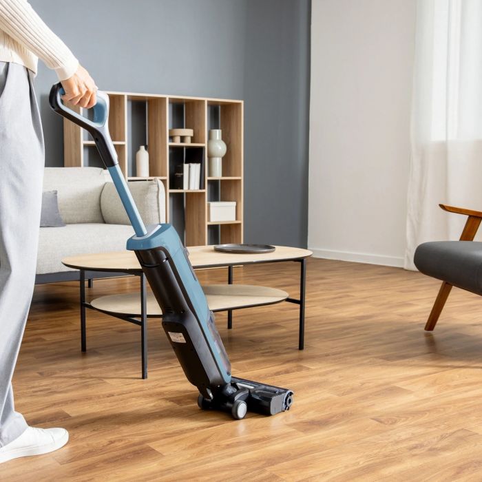 Пилосос Rowenta безпровідний миючий X-Clean 2, 120Вт, конт пил -0.44л, конт для води-0.73л, автон. робота до 35хв, вага-5кг, НЕРА, чорно-блакитний