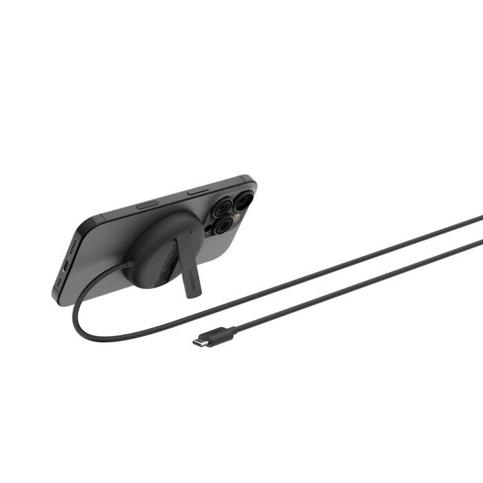 Зарядний пристрій бездротовий Belkin UltraCharge Magnetic Kickstand 15Вт, чорний