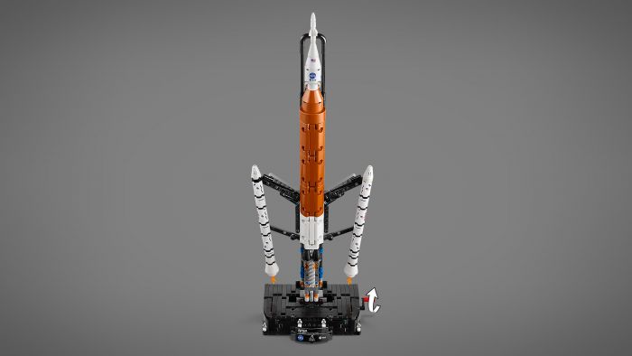 Конструктор LEGO Technic Ракета із системою космічного запуску NASA Artemis