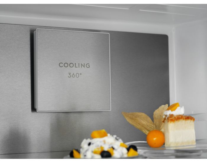 Холодильник Electrolux з нижн. мороз., 201x60х66, холод.відд.-244л, мороз.відд.-94л, 2дв., E, Combi, інв., диспл внутр., зона св-ті, чорний (скло)