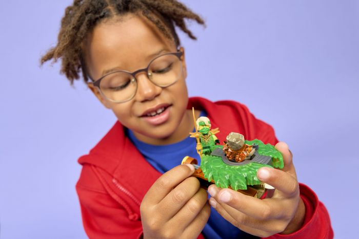 Конструктор LEGO Ninjago Ллойд проти спінера земельного монстра