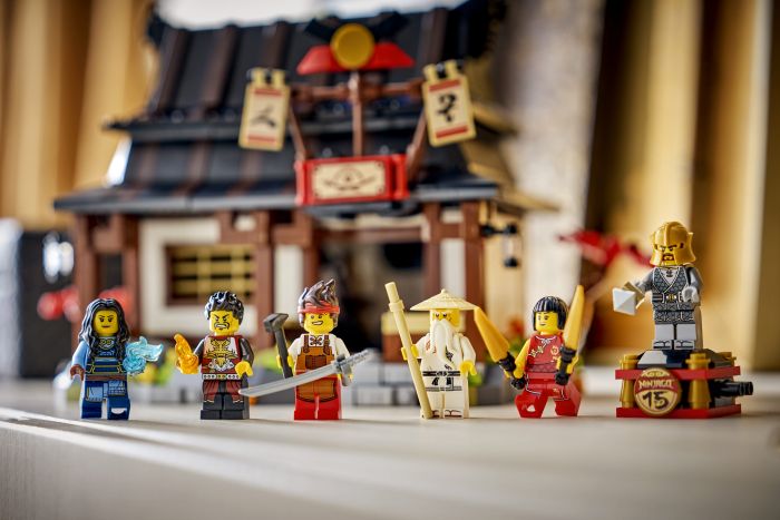 Конструктор LEGO Ninjago Ковальня «Чотири зброї». 15-та річниця