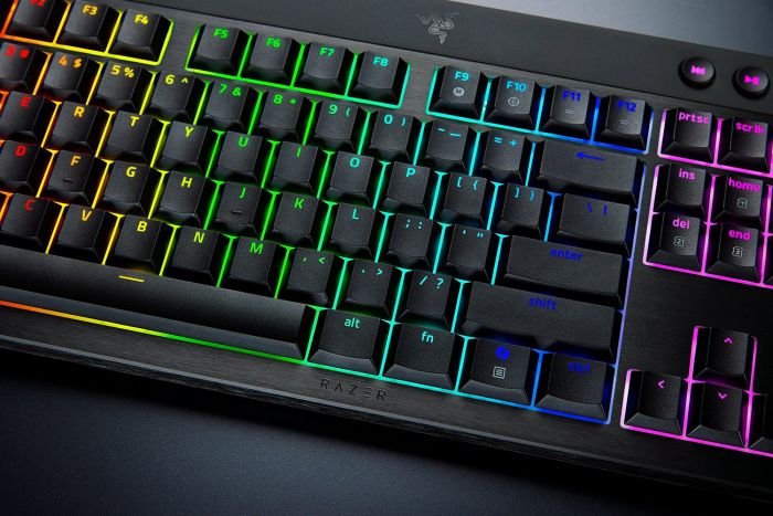 Клавіатура механічна BlackWidow V4 Low-profile HyperSpeed, 104key, Green Switch, USB-A/WL/BT, EN, RGB, чорний