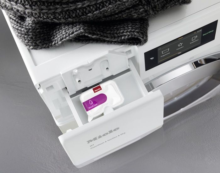 Пральна машина Miele WEI 865 WPS фронтальна, 9кг, 1600, A+++, 63.6см, дисплей, інвертор, автодоз, люк хром, білий