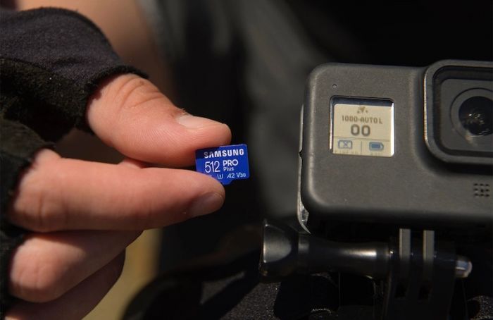 Карта пам'яті Samsung microSDXC    512GB C10 UHS-I R180MB/s PRO Plus + SD