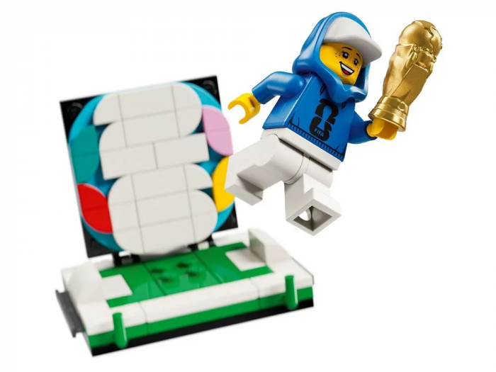 Конструктор LEGO Editions Football Офіційний трофей чемпіонату світу з футболу FIFA